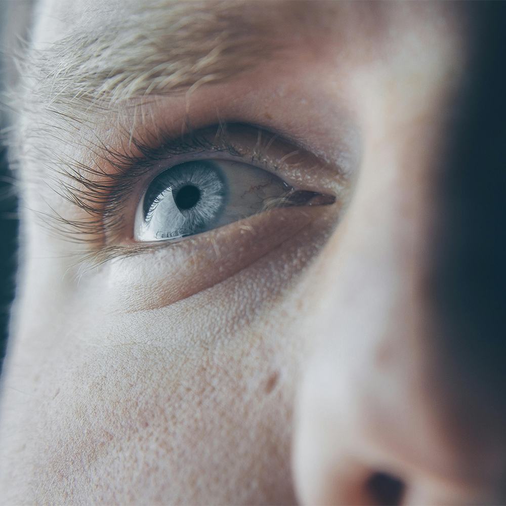 Lábszárból kivett ideggel mentették meg egy beteg látását a Semmelweis Egyetem Szemészeti Klinikáján